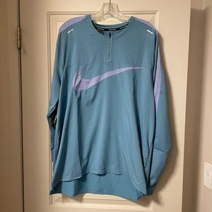 BRAND NEW-Men’s Nike Shirt